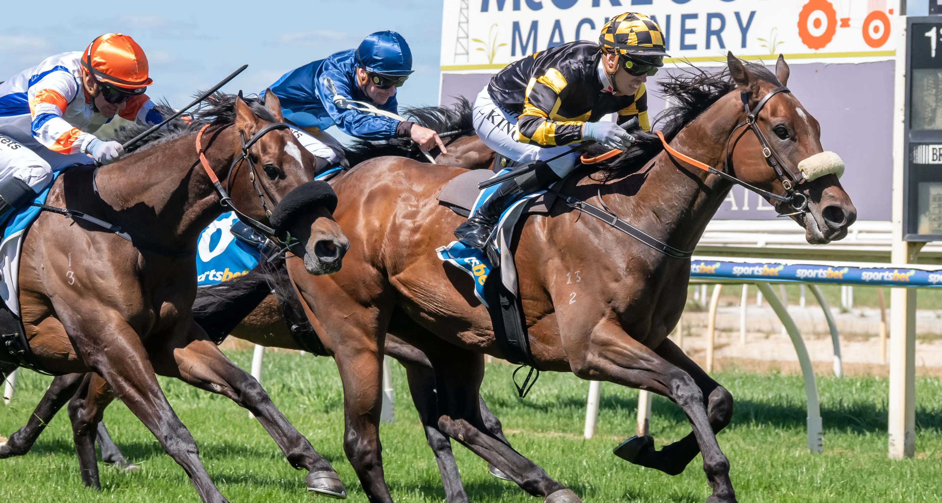 Cup day fun comes to Wangaratta